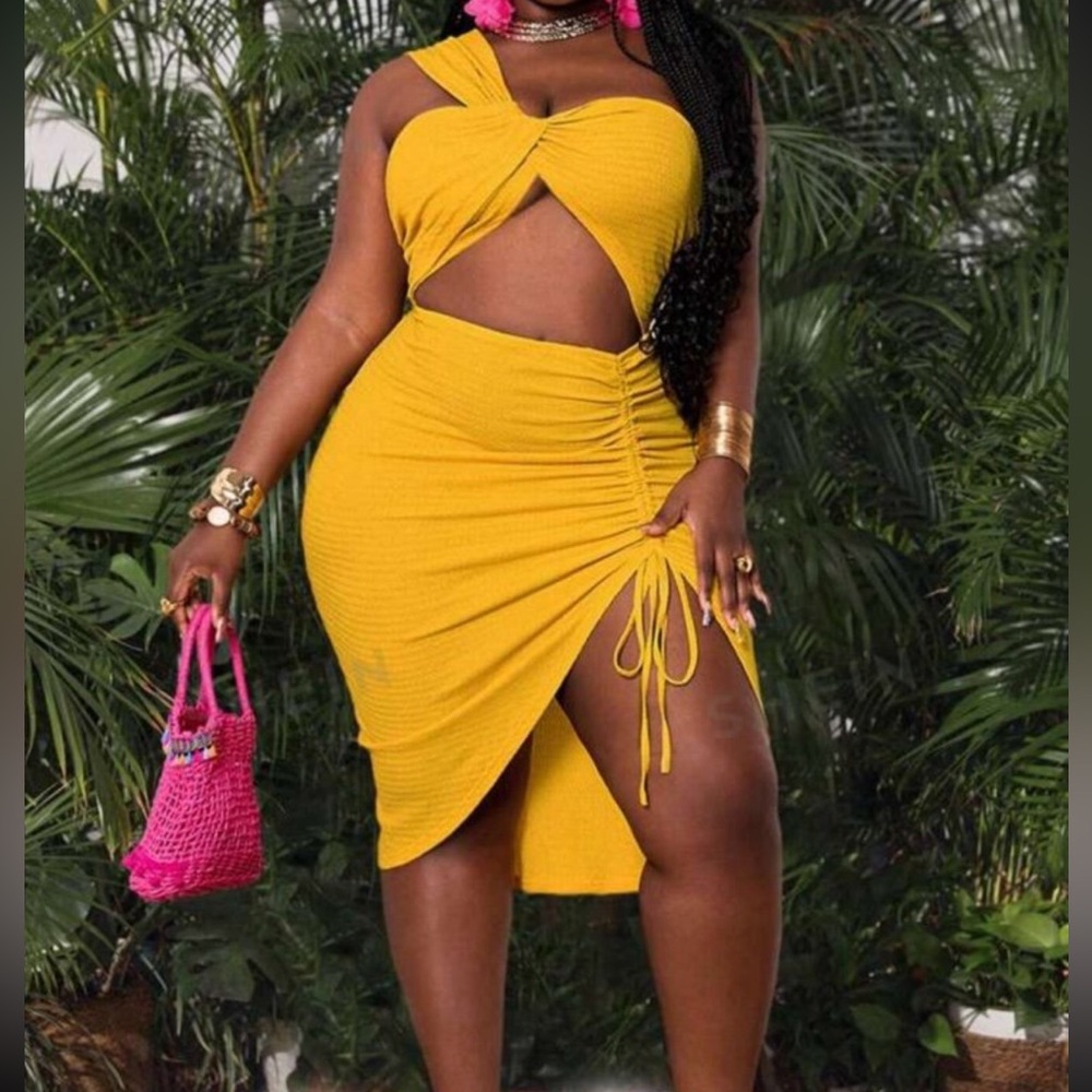 Beautiful yellow dress
